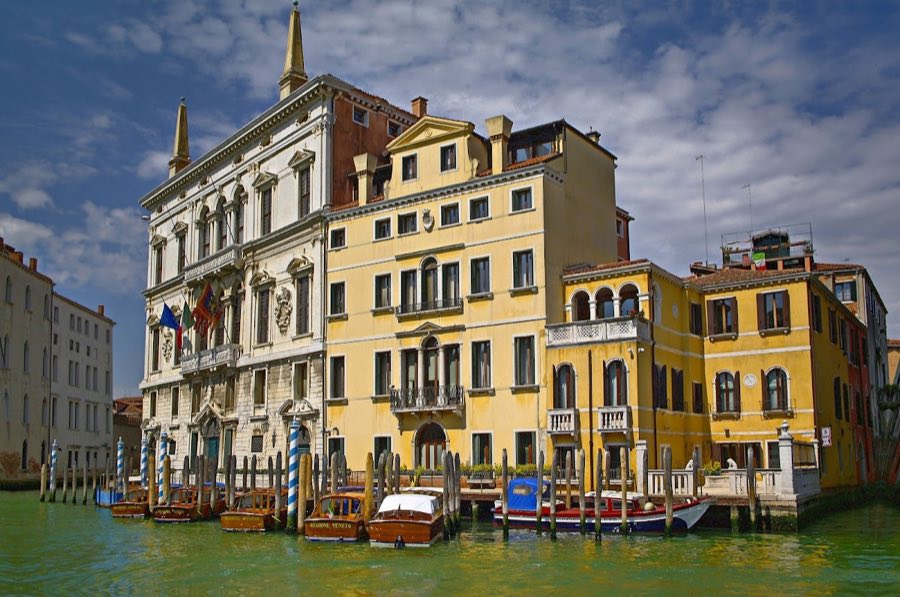 Palazzo Balbi image