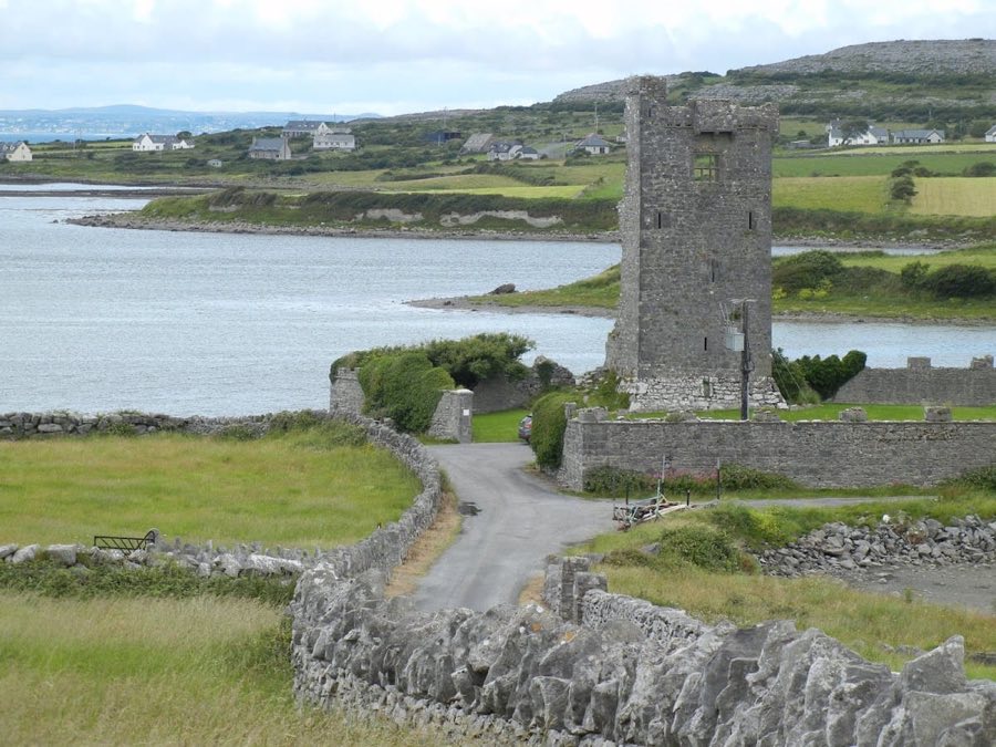 Shanmuckinish Castle image