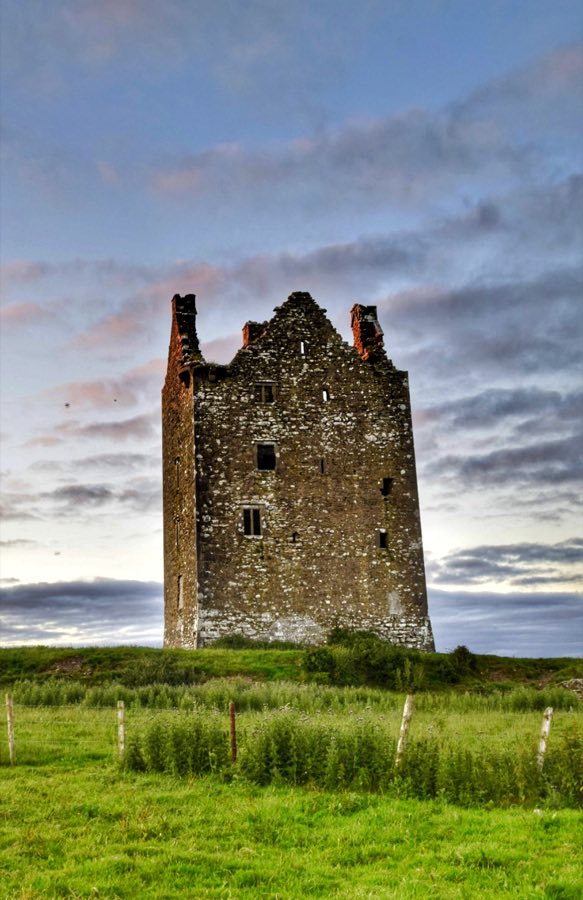 Oola Castle image