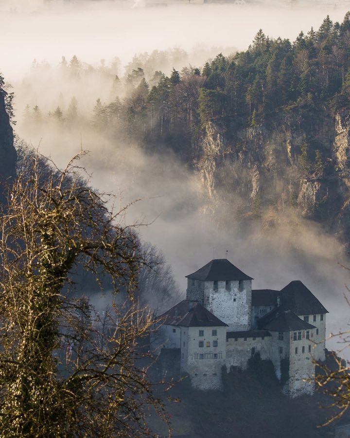 Schattenburg Castle image