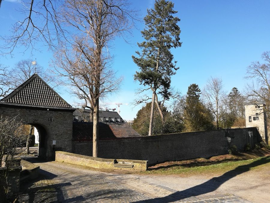 Haus Unterbach image