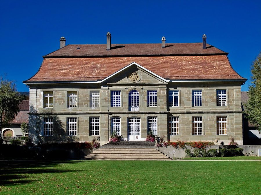 L'Isle Castle image