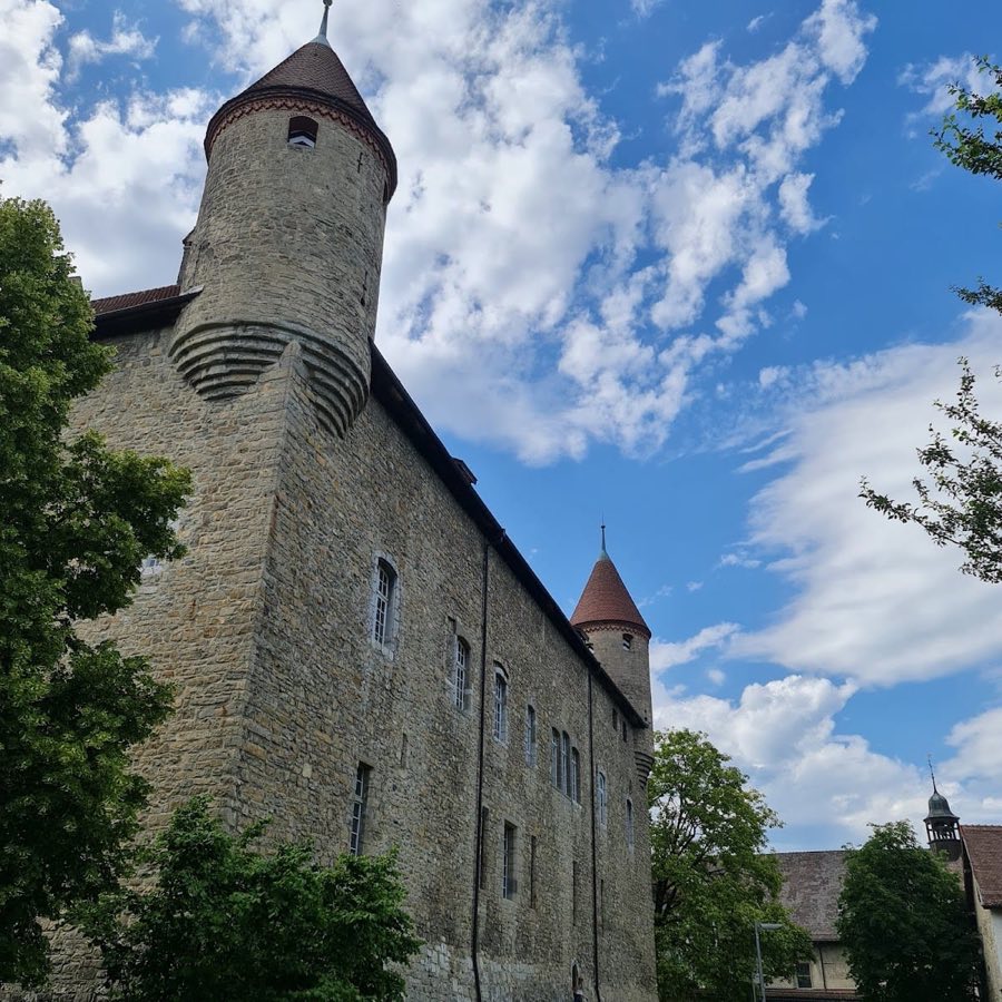 Baillival Castle in Bulle image