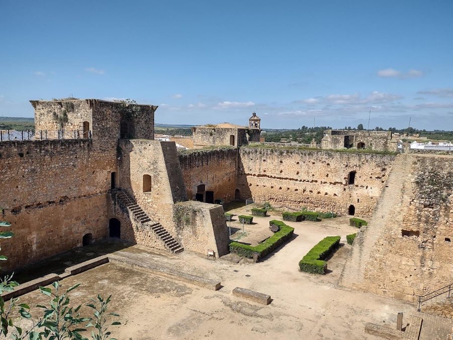 Niebla Castle image
