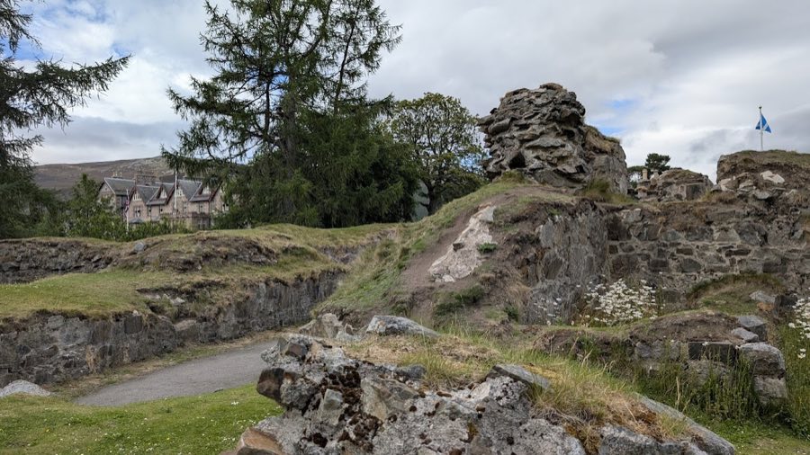Kindrochit Castle image
