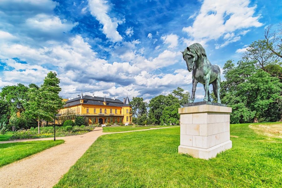 Slatiňany Castle image