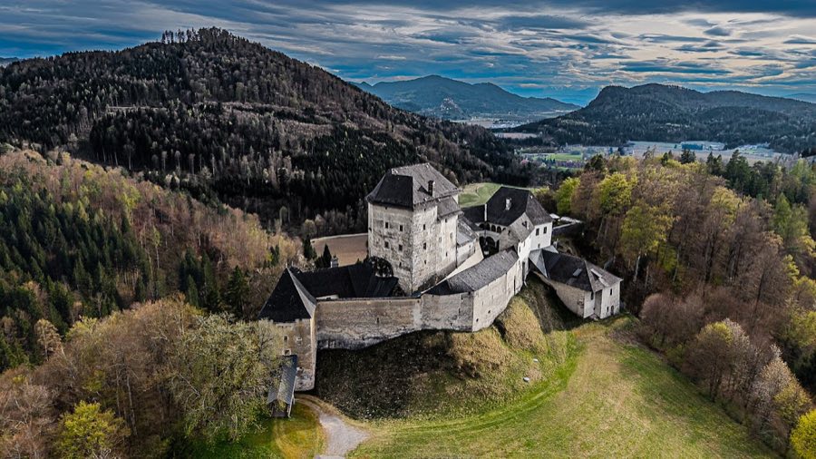 Schloss Mannsberg image
