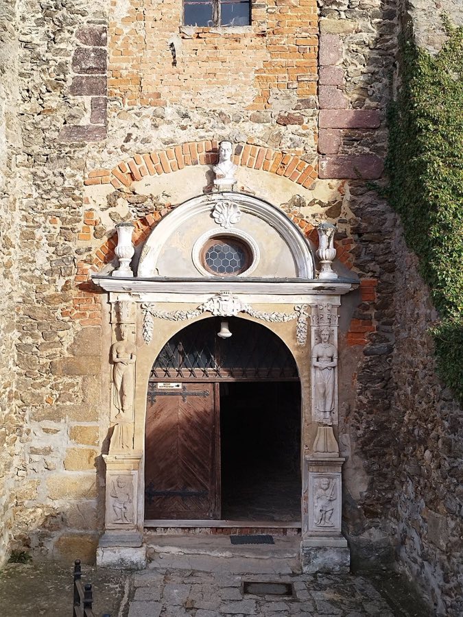 Grodno Castle image