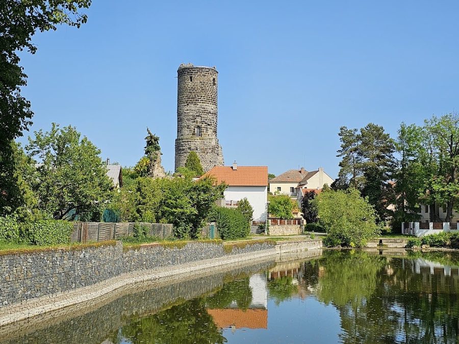Jenštejn Castle image