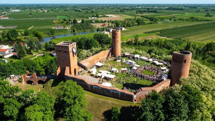 Castle of the Masovian Dukes in Czersk image