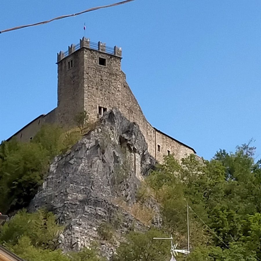 Castello di Sestola image