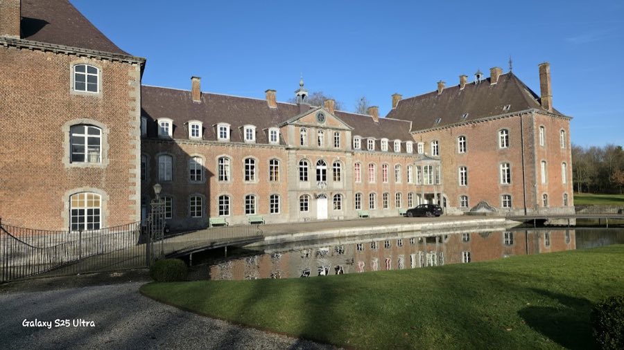 Franc-Waret Castle image
