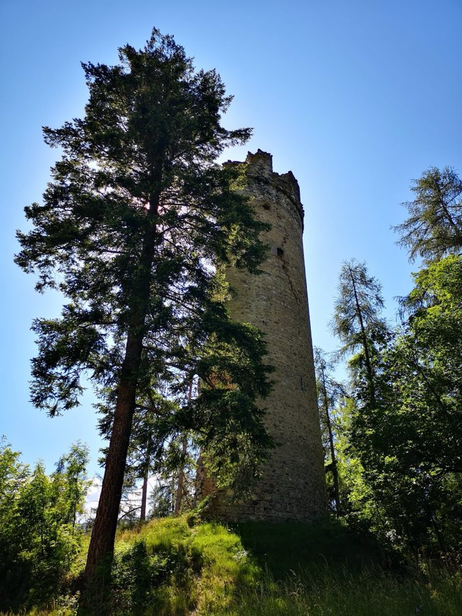Neu-Süns Castle image