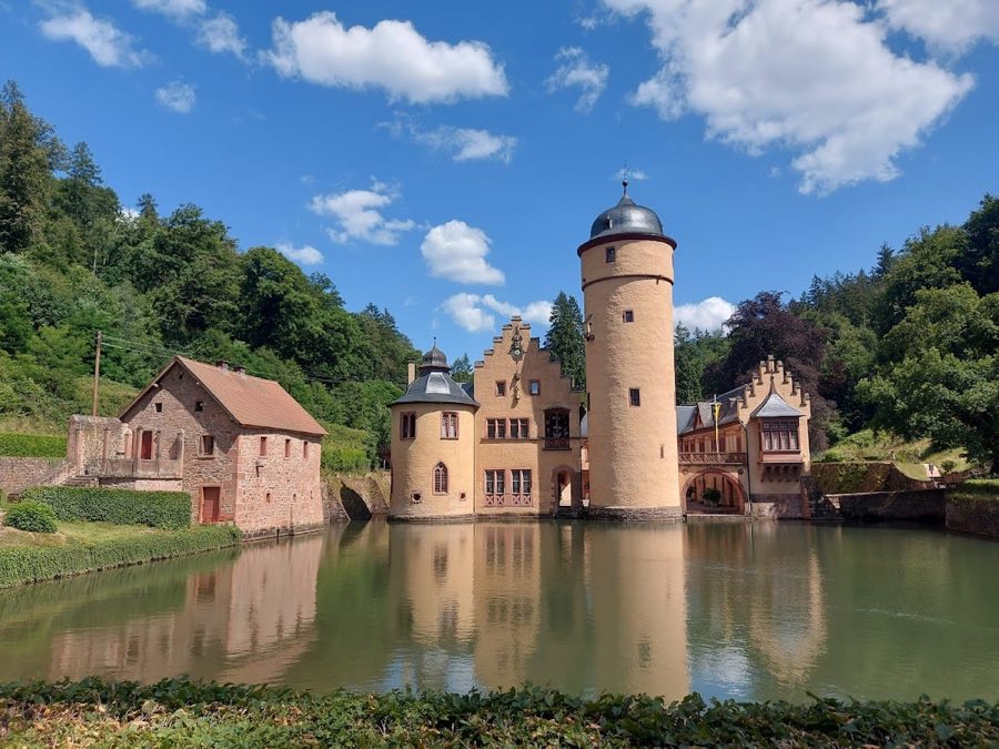 Mespelbrunn Castle image