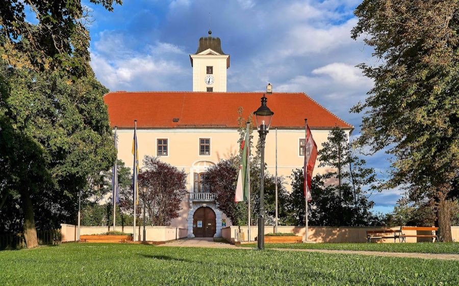 Schloss Vösendorf image