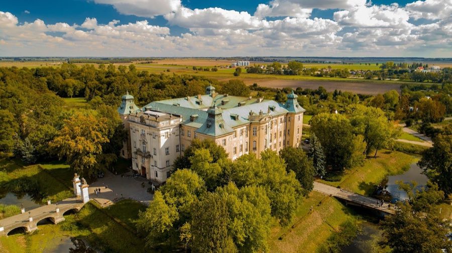 Rydzyna Castle image