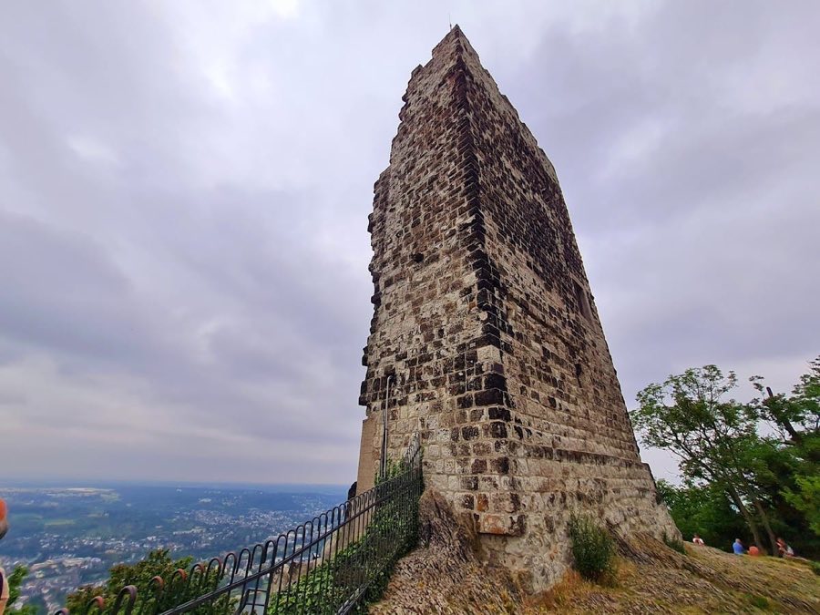 Burg Drachenfels image