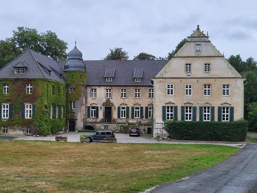 Gut Ostenwalde image