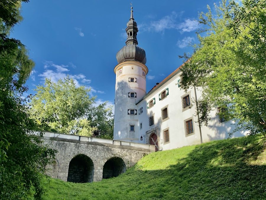 Schloss Achleiten image