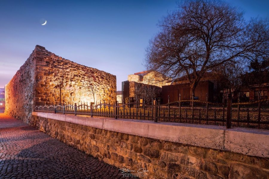 Vushtrri Castle image