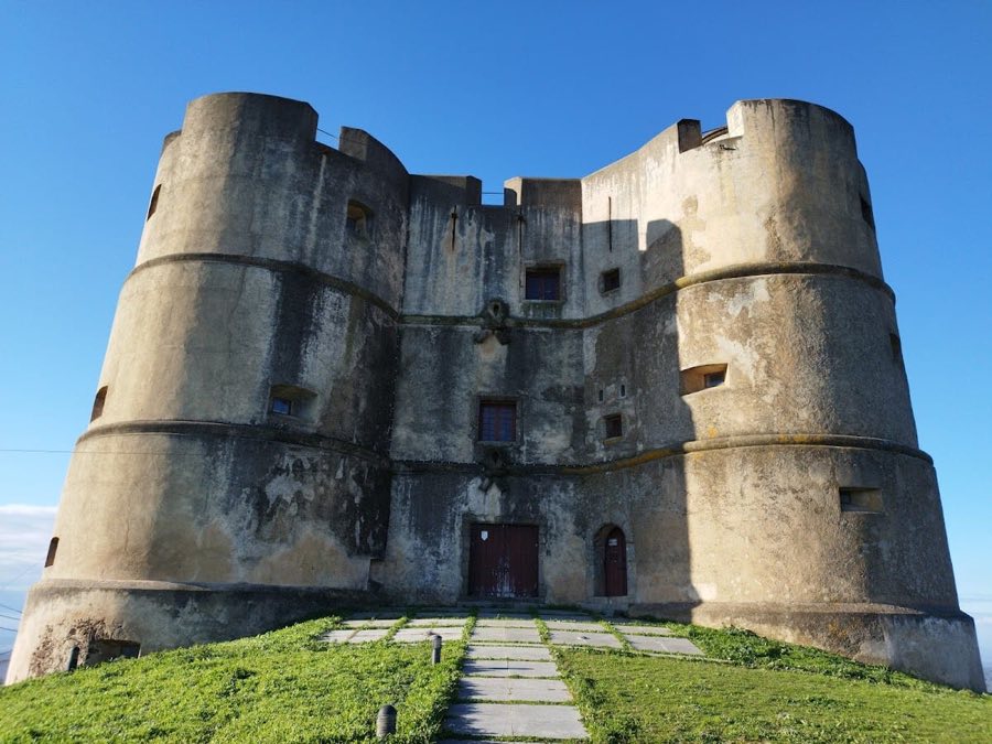 Castle of Evoramonte image