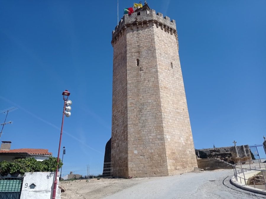 Castle of Freixo de Espada-à-Cinta image