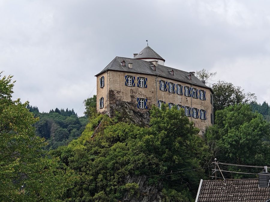 Burg Kreuzberg image