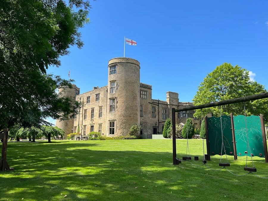 Walworth Castle image