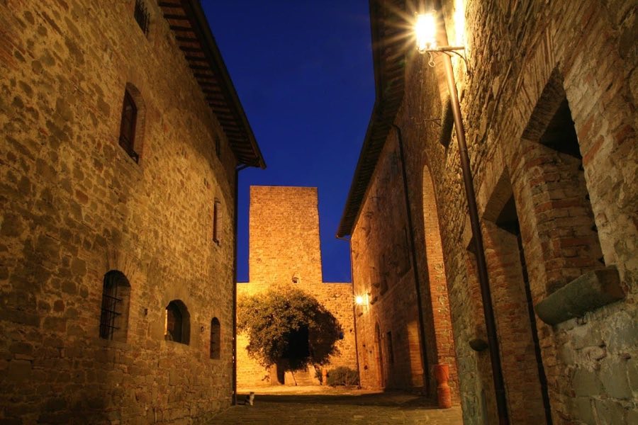 Castello di Petroia image