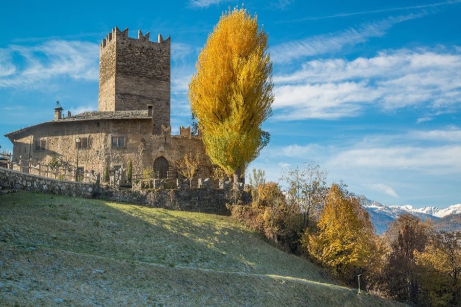 Tour de Villa Castle image