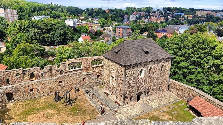 Cheb Castle image