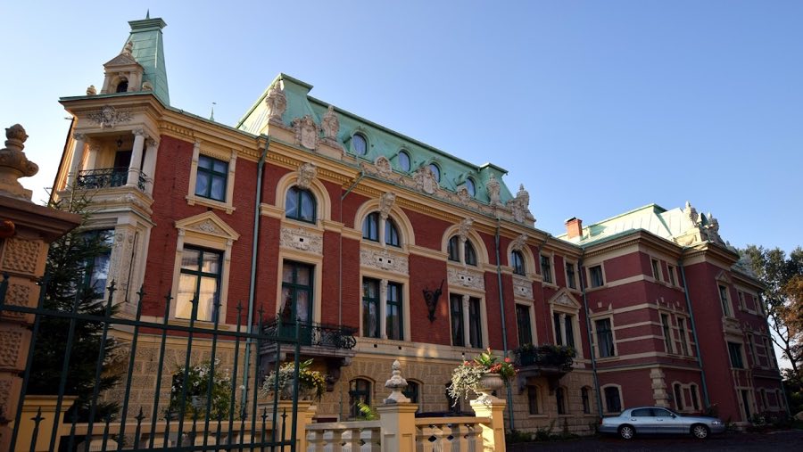 Dietel Palace image