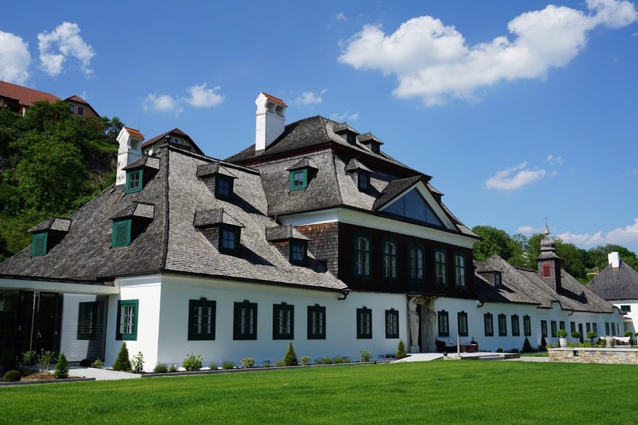 Schloss Luberegg image