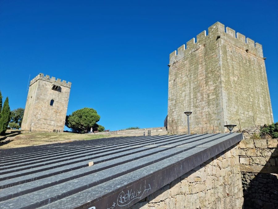 Castle of Pinhel image