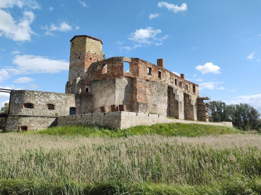 Castle of Bishops in Siewierz image