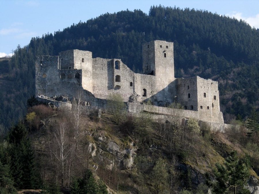 Strečno Castle image