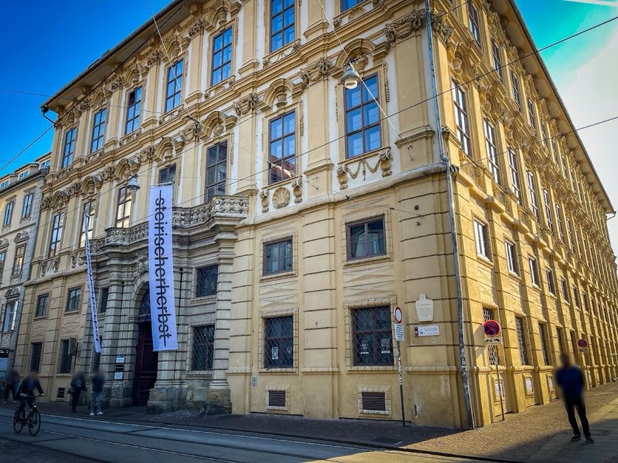 Palais Attems image