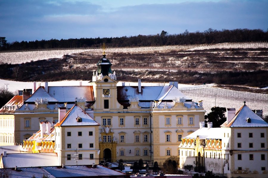 Valtice Castle image