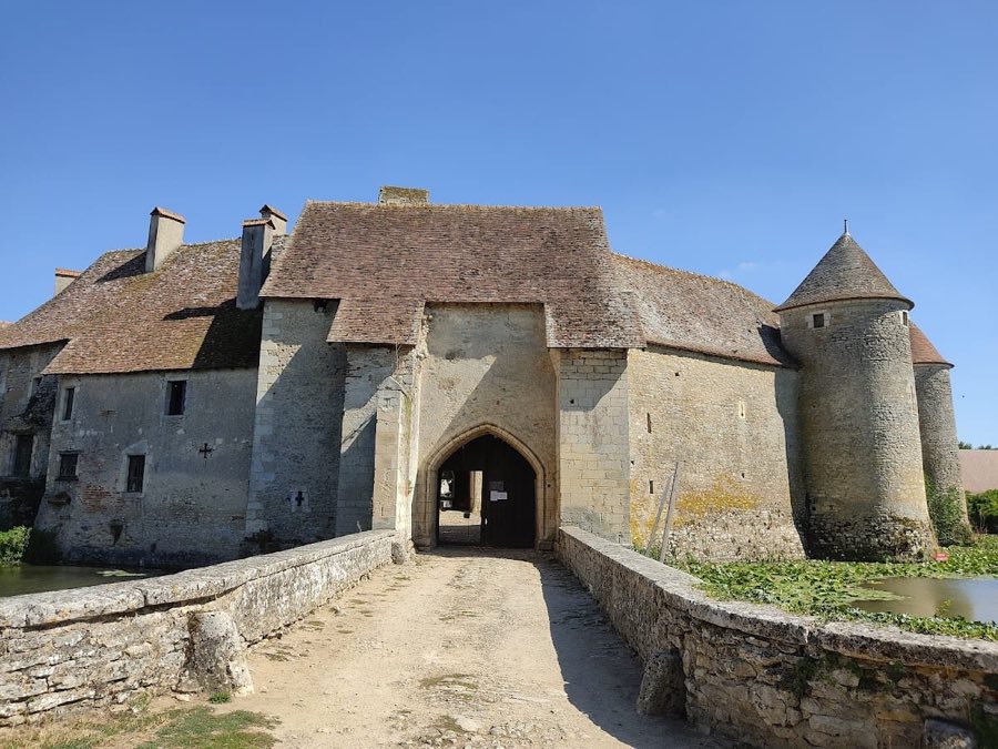 Castle of Sagonne image