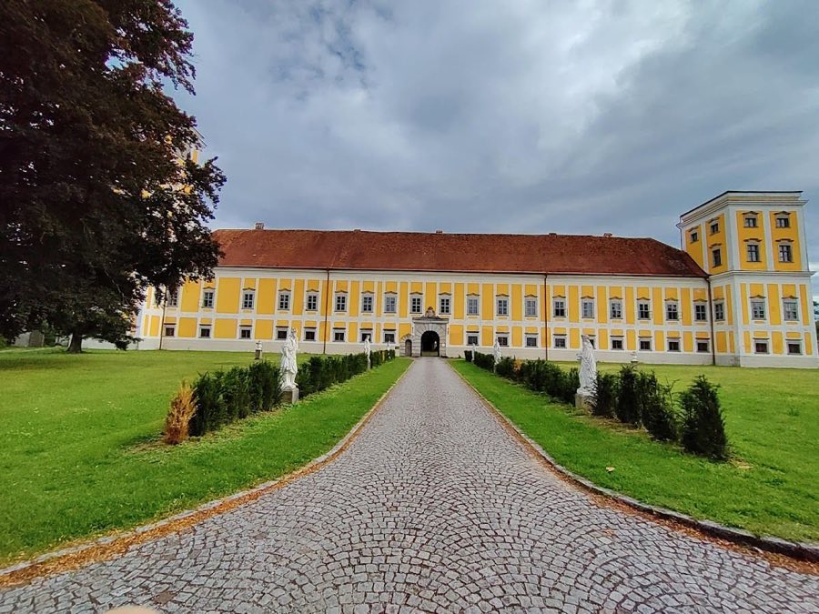 Schloss Tillysburg image