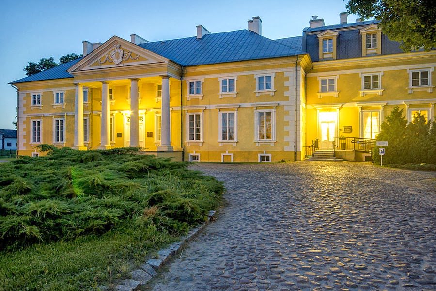 Racot Palace image
