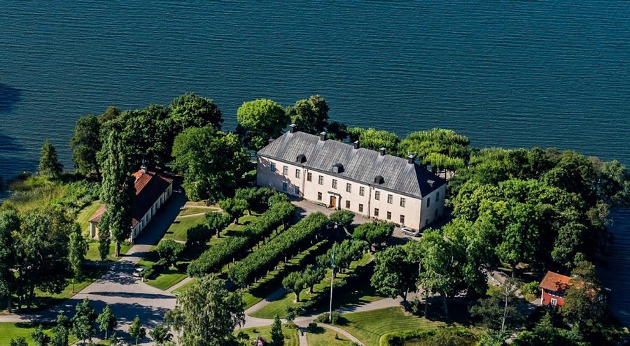 Grönsö Castle image