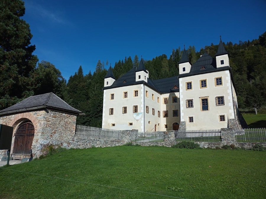 Schloss Höch image