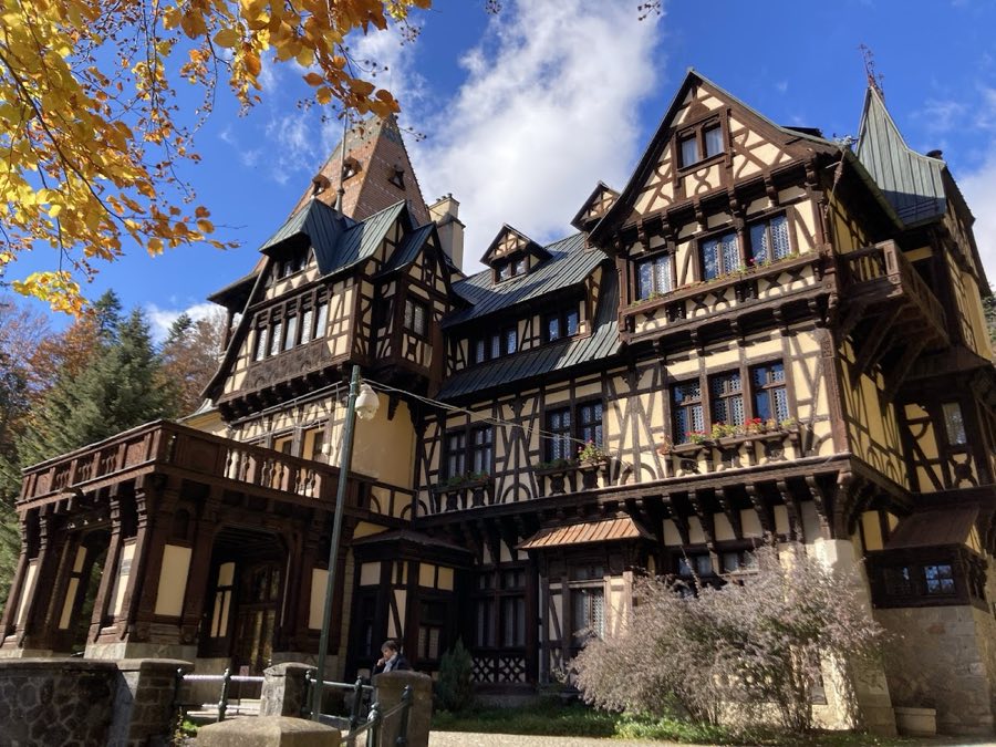 Pelișor Castle image
