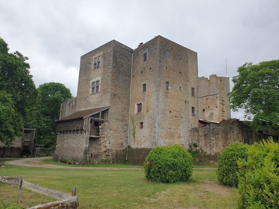 Château de Thil image