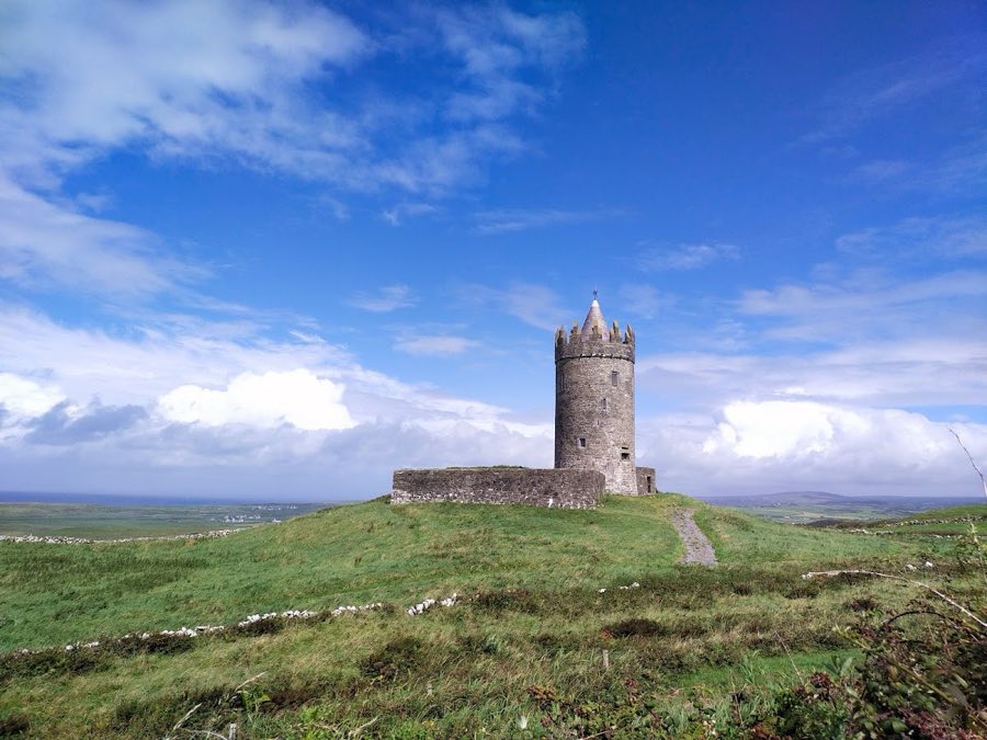 Doonagore Castle image