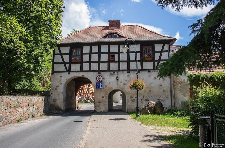 Castle of the Order of St. John in 艁ag贸w image