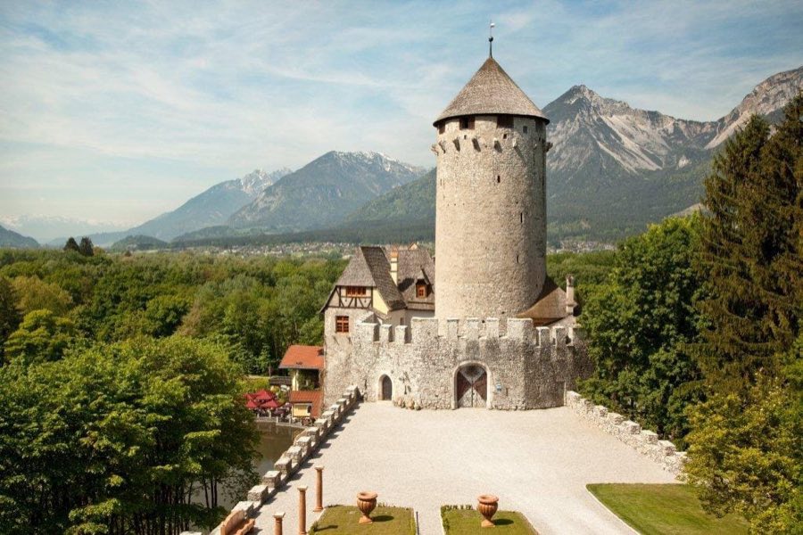 Schloss Matzen image
