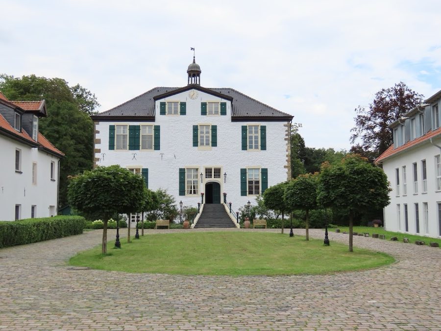 Haus Pröbsting image
