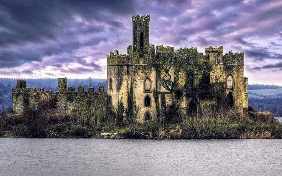 McDermott's Castle image